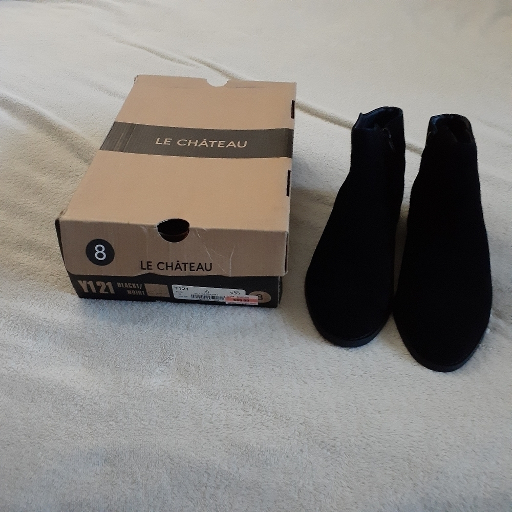 Le Chateau NWT Women's Size 8 (Eur 38) Black Suede Ankle Boots - Picture 10 of 11